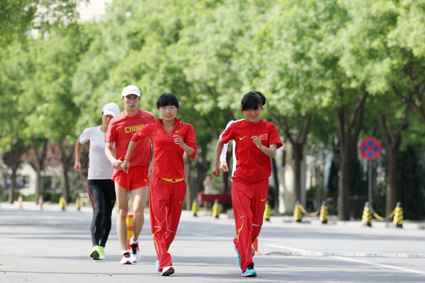 ���Ҿ��߶ӽ��й���ѵ���� ��ս�׶ذ��˻�