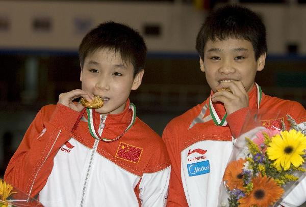 �й���˫��̨�ھ� �Ը���ԯ���޵�Եȫ���