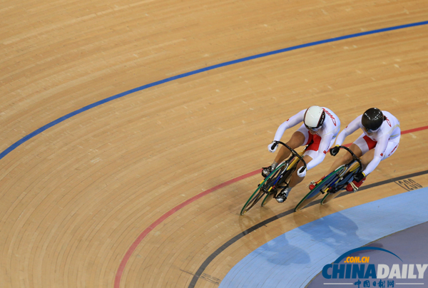 �׶ذ��˻᳡�����г�Ů�����������й���ײ���򷸹涪��