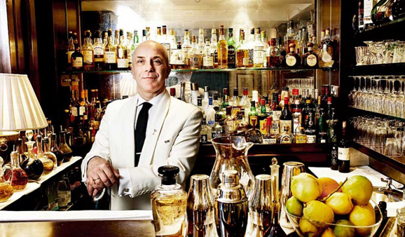 Ѳ��Ӣ���ϾƵ� ס�����Ӣ����