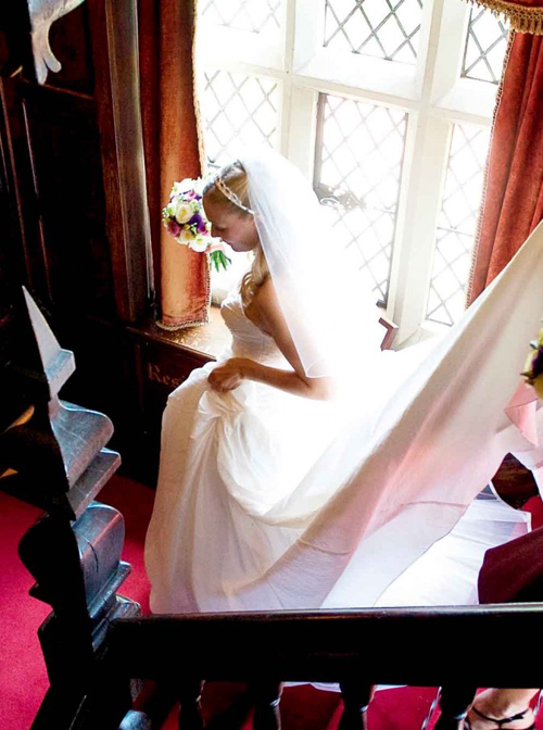 Ѳ��Ӣ���ϾƵ� ס�����Ӣ����