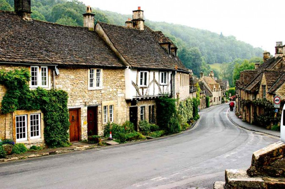 Ѳ��Ӣ���ϾƵ� ס�����Ӣ����